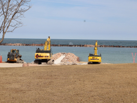 Construction on new South Shore Park beach
