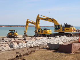 Construction on new South Shore Park beach