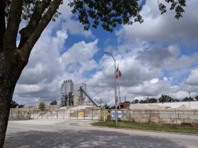 The north side of W. Schlinger Avenue is mostly commercial