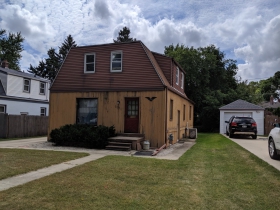 The south side of W. Schlinger Avenue is mostly residential