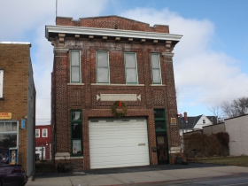 Along Vliet Street