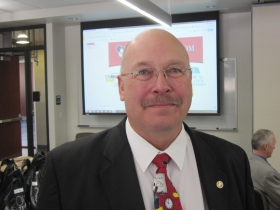 Lowell Holtz