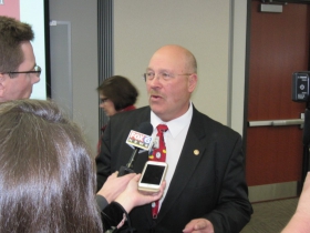 Lowell Holtz