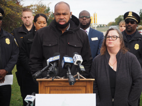 Tracey Dent  at Red Light Camera Press Conference