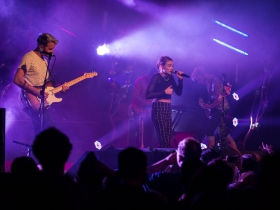 MisterWives