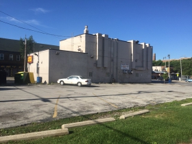 2900 N. Oakland Ave.