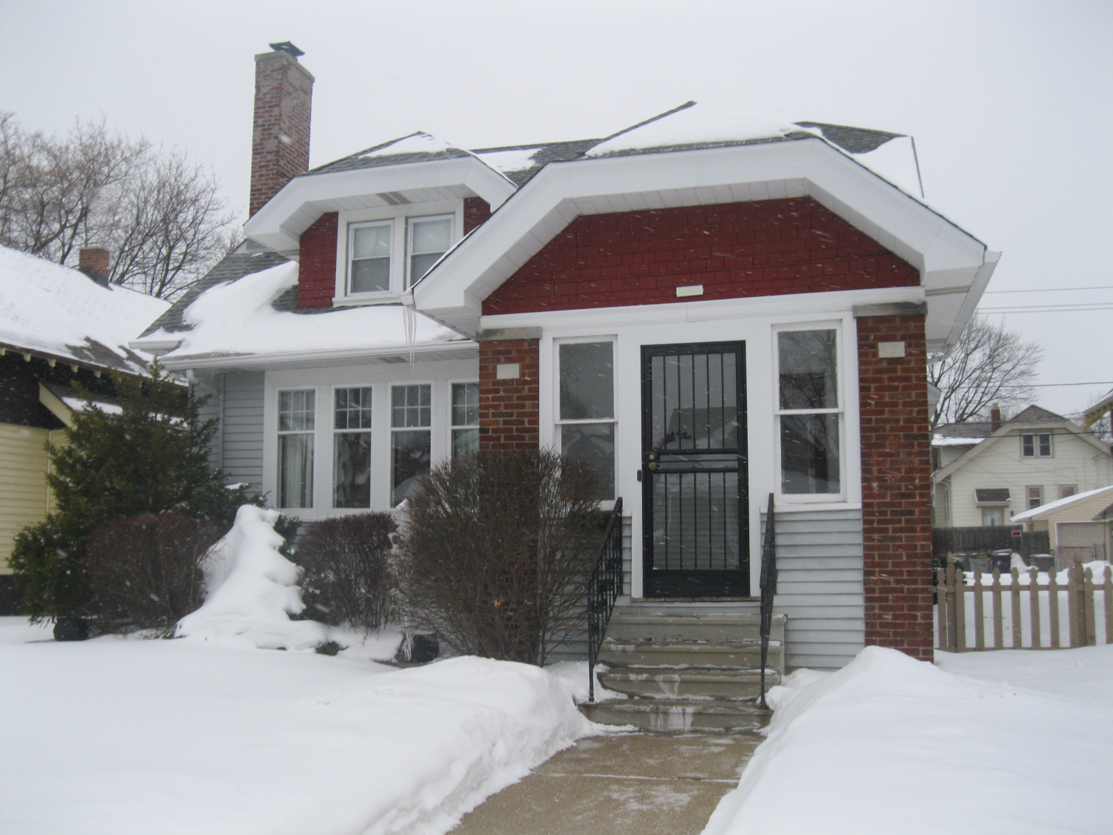 House Confidential: Willie Hines’ Cozy Bungalow