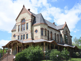 Ward Memorial Hall