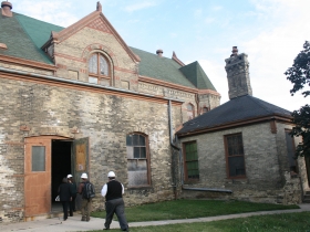 War Memorial Hall