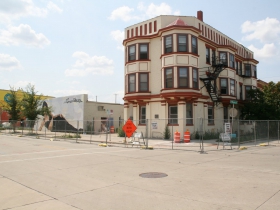 603 (right) and 607 S. 5th St. Demolition