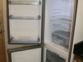 Compact Refrigerator