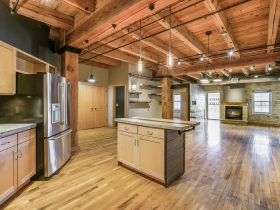413 N. 2nd St. #390