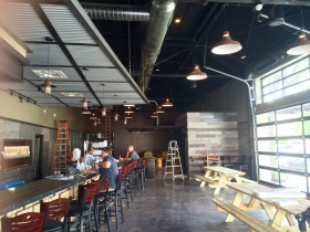 The bar at MobCraft Beer