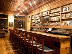 The bar at Braise