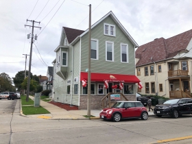 Johanna's Cakes and Desserts Cafe
