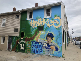 Giannis Antetokounmpo - Christian Yelich Mural