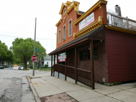 Los Tres Amigos, 1401-1403 W. Washington St.