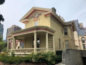 1105 N. Waverly St.