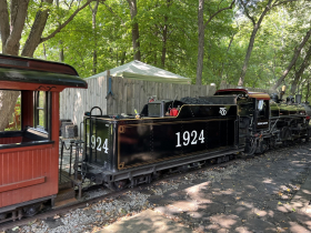 Milwaukee County Zoo Safari Train No. 1924